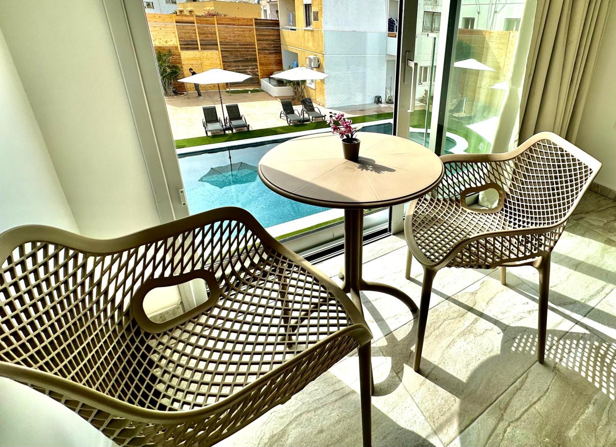 أيا نابا Sun Plaza Suites - Adults Only المظهر الخارجي الصورة