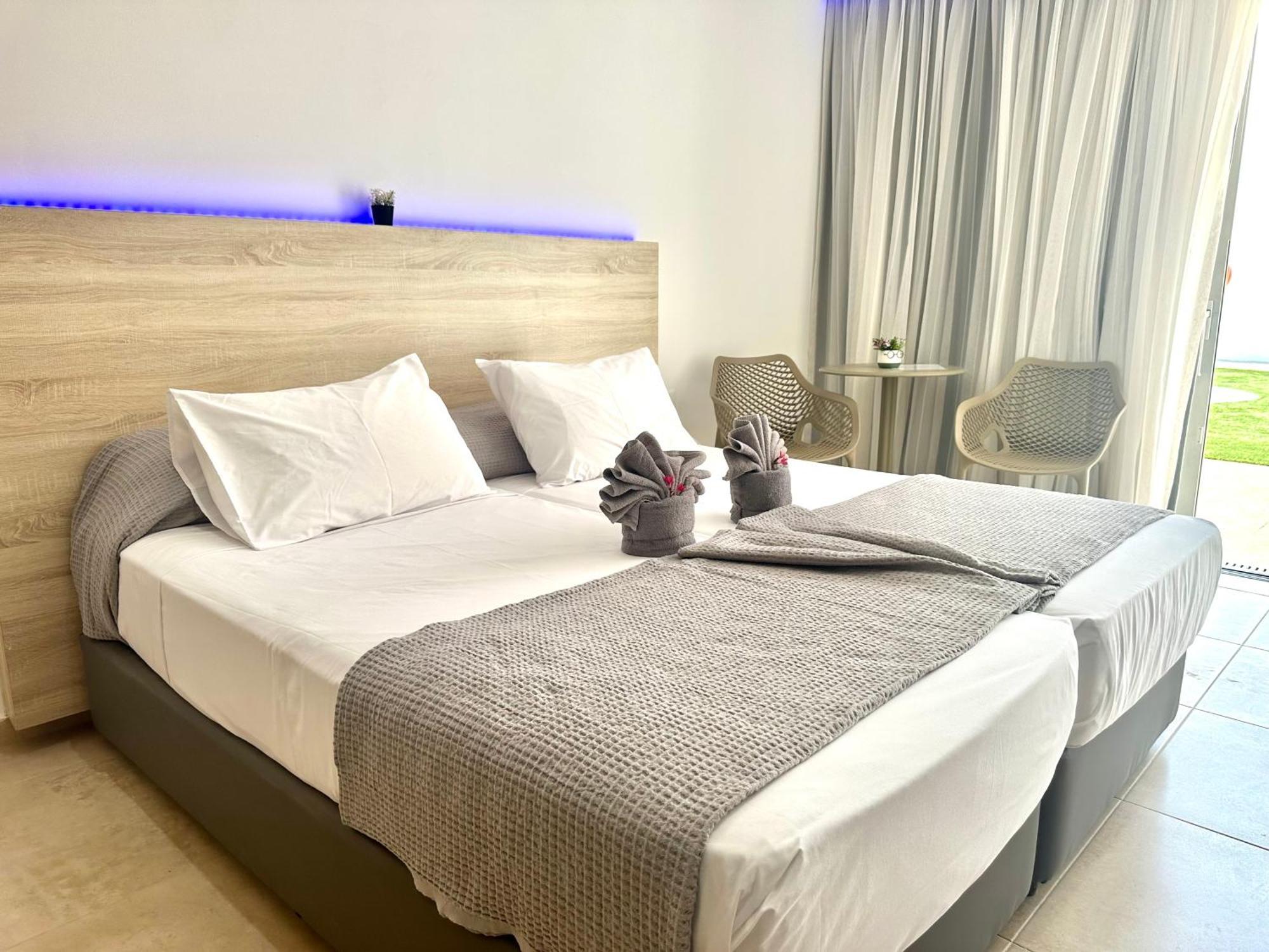 أيا نابا Sun Plaza Suites - Adults Only المظهر الخارجي الصورة