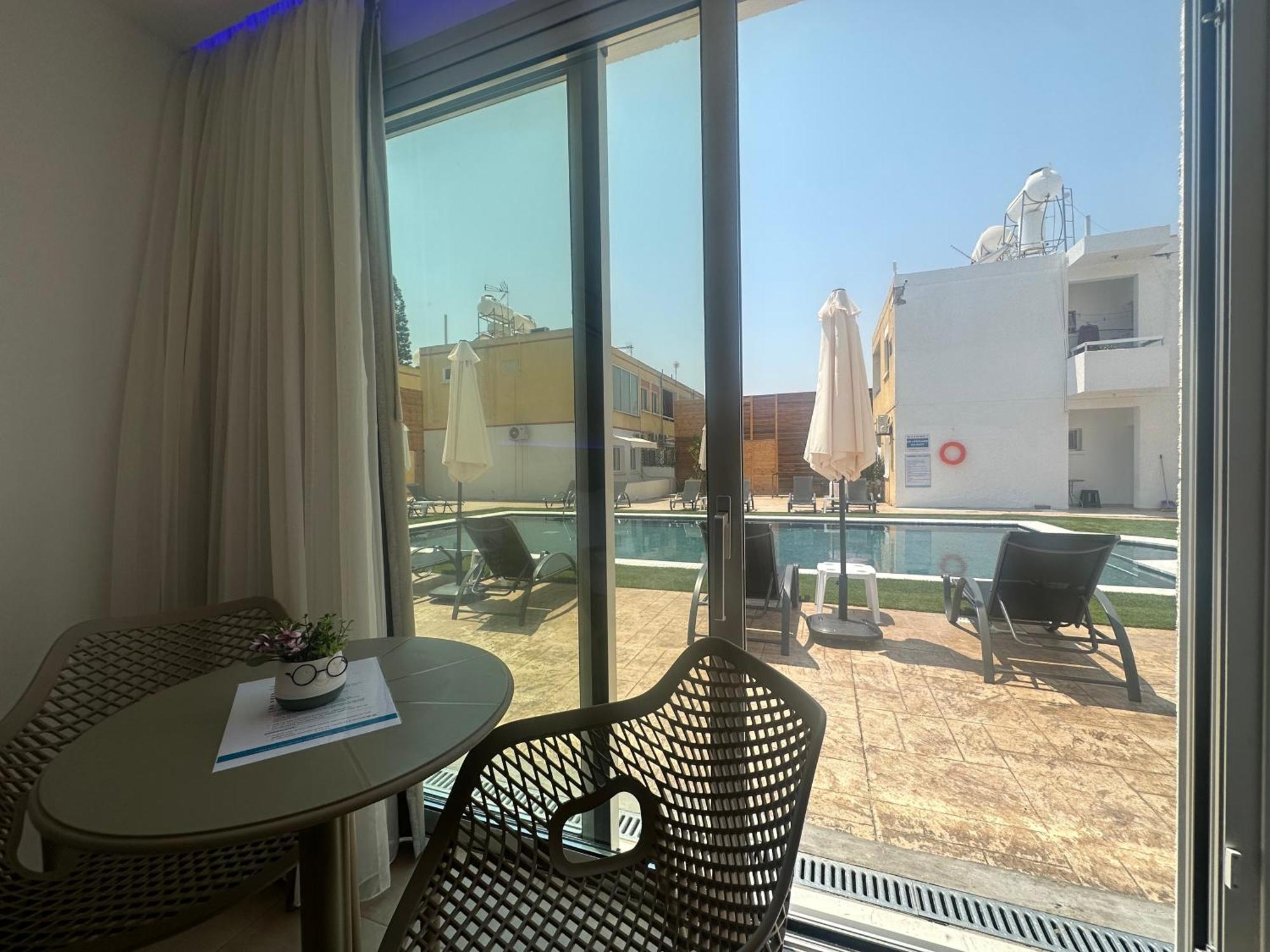 أيا نابا Sun Plaza Suites - Adults Only المظهر الخارجي الصورة