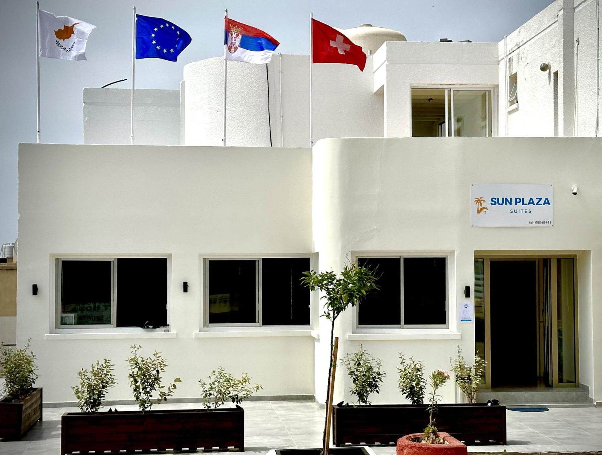 أيا نابا Sun Plaza Suites - Adults Only المظهر الخارجي الصورة